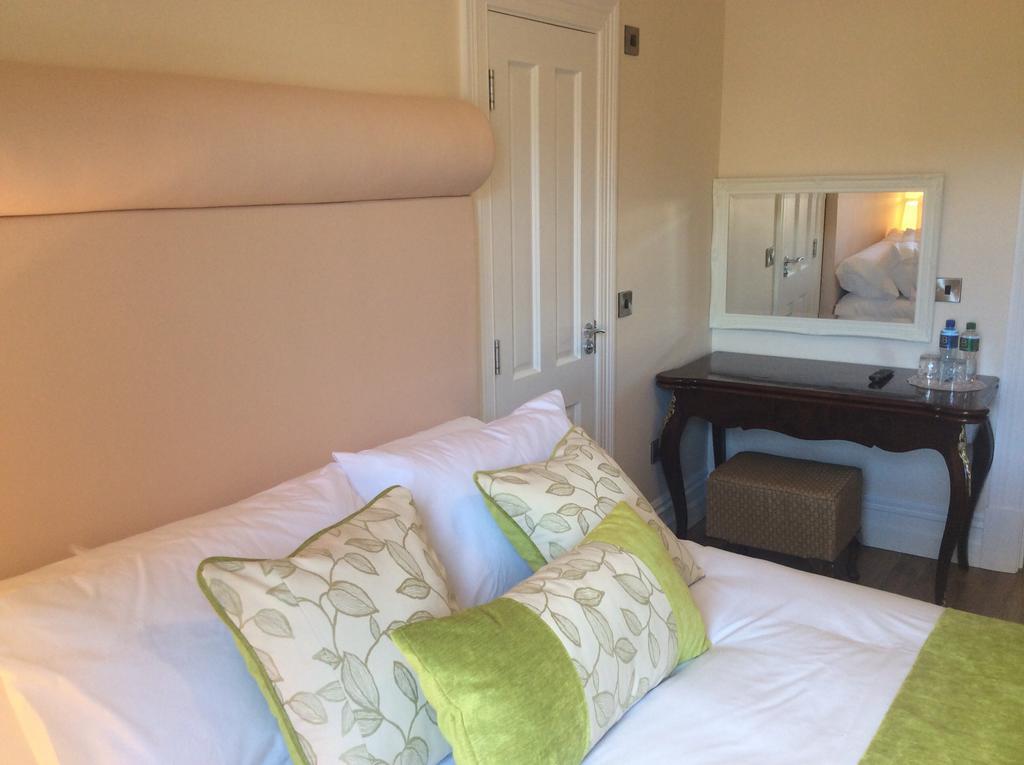 St Columbs House Bed & Breakfast บันครานา ภายนอก รูปภาพ